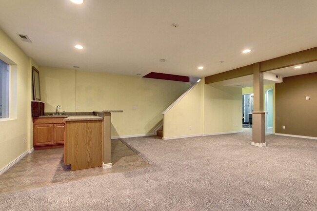 Building Photo - The Meadows of Castle Rock Ranch home w/finished basement & Mountain Views.