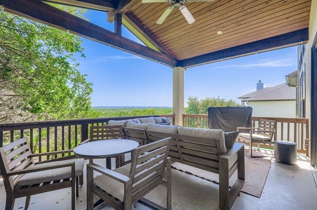 Building Photo - 15104 Barrie Dr