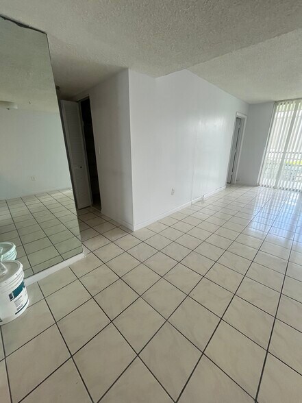 Building Photo - 14170 SW 84th St