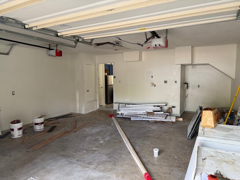 Building Photo - 9314 Whisper Pt