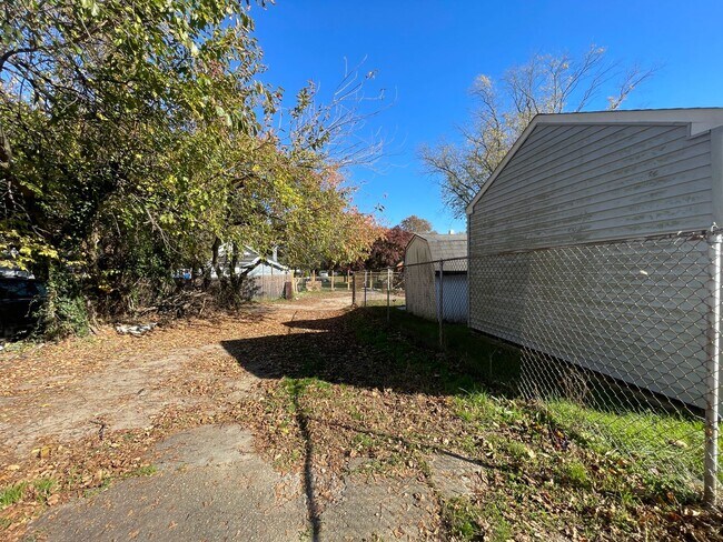 Building Photo - 31 Ellis St