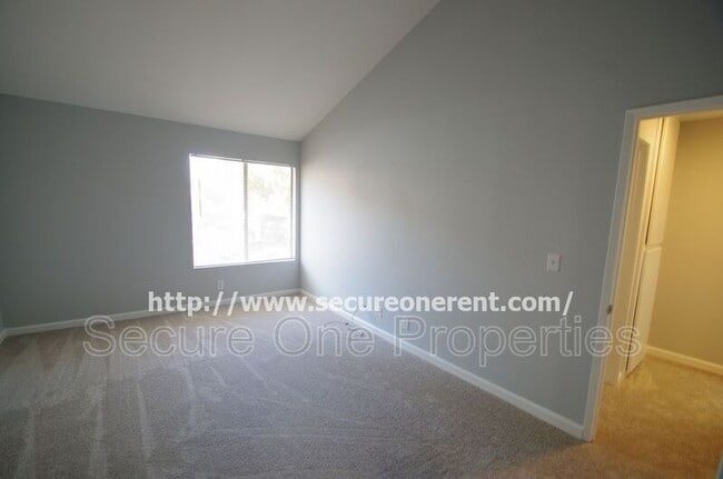 Building Photo - 6255 Canoga Ave