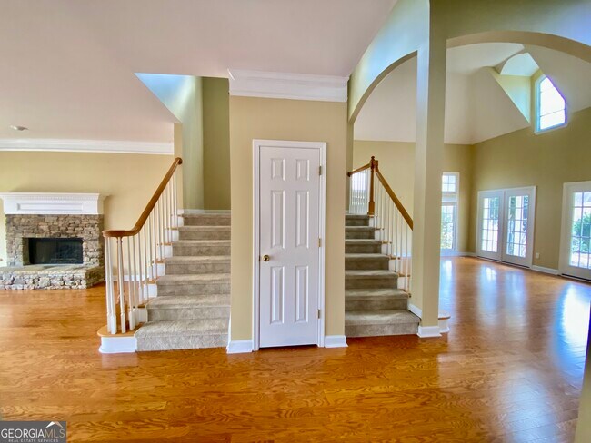 Building Photo - 1606 Cascade Overlook