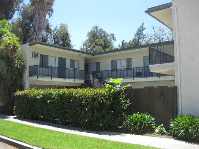 Primary Photo - 7259 Jordan Ave