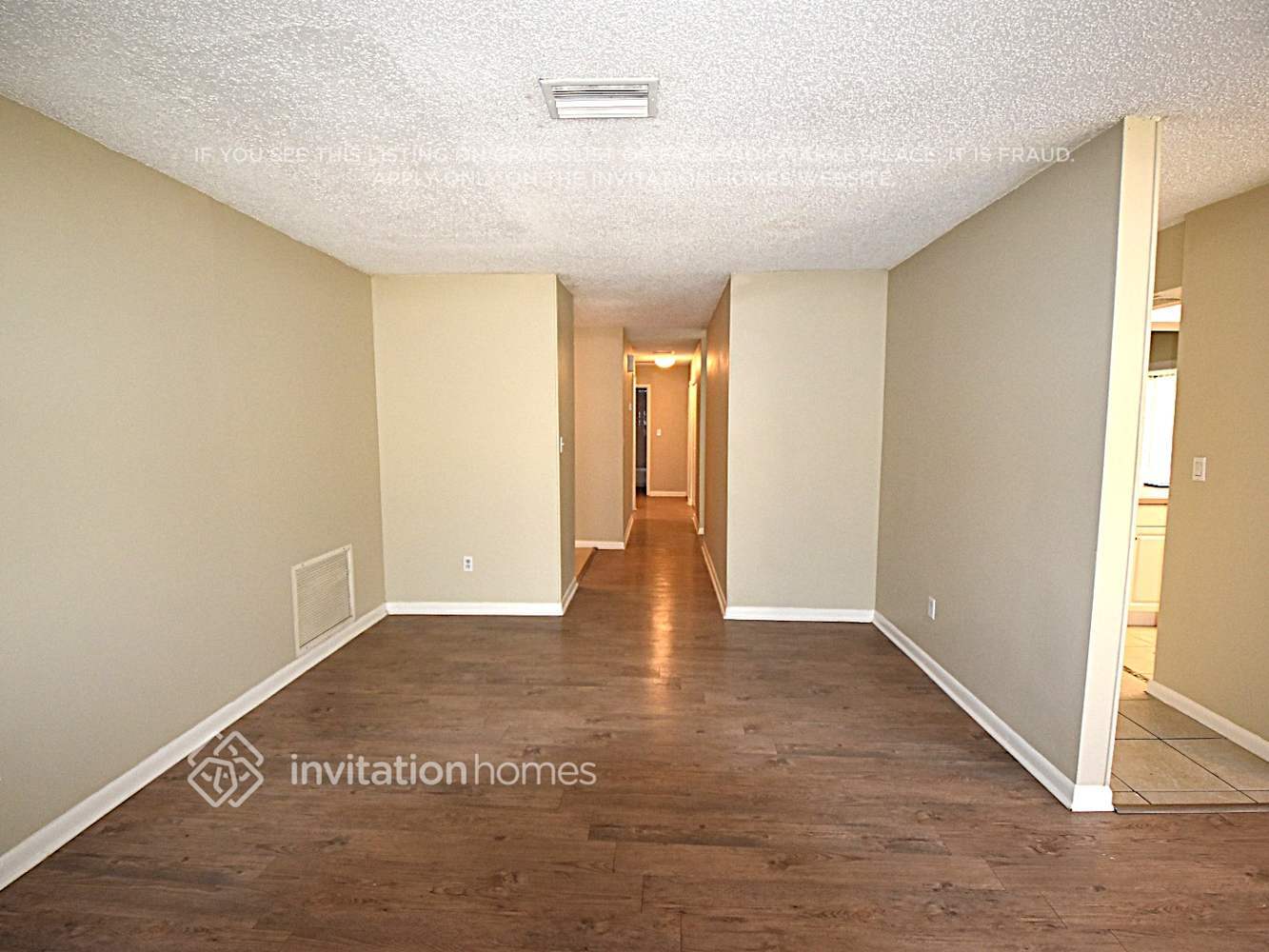Building Photo - 504 Hillside Ct