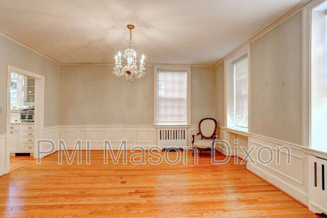 Building Photo - 5304 Springlake Way