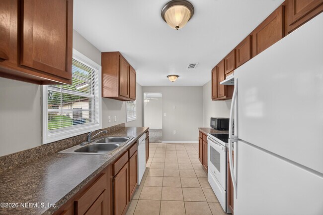 Building Photo - 1143 Tumbleweed Dr
