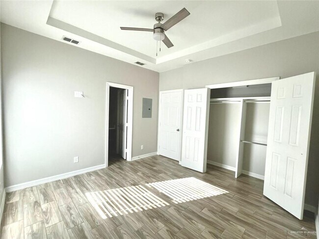 Building Photo - 12 W Kohala Ave