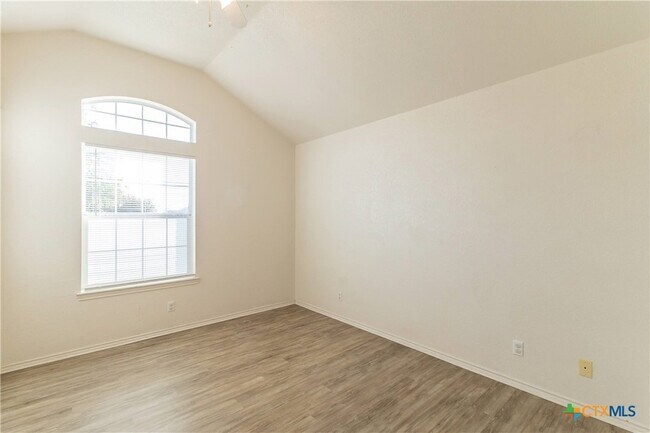 Building Photo - 4514 Hondo Dr