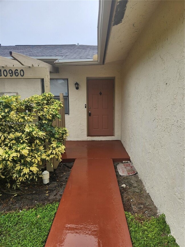 Primary Photo - 10960 NW 29th Ct