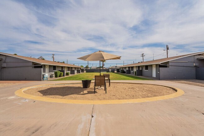 Interior Photo - Devonshire Apartments