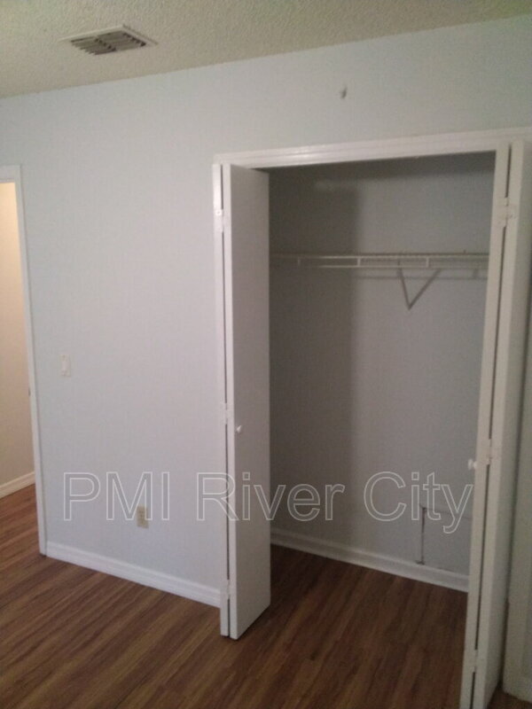 Building Photo - 7491 Countryman Ln