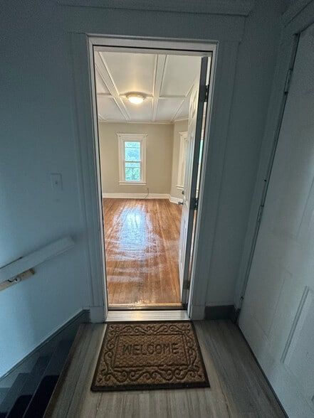 Building Photo - 100 Abbe Ave