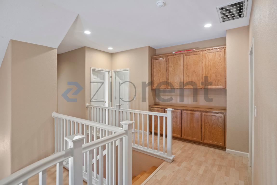 Building Photo - 5148 Bridgton Ct