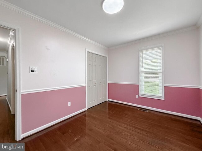 Building Photo - 1200 E Patuxent Dr