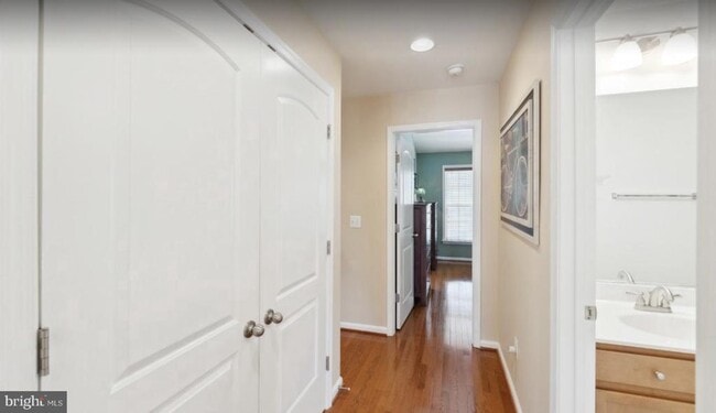 Building Photo - 1604 Sebring Ct