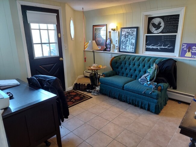 Building Photo - 650 Wood St