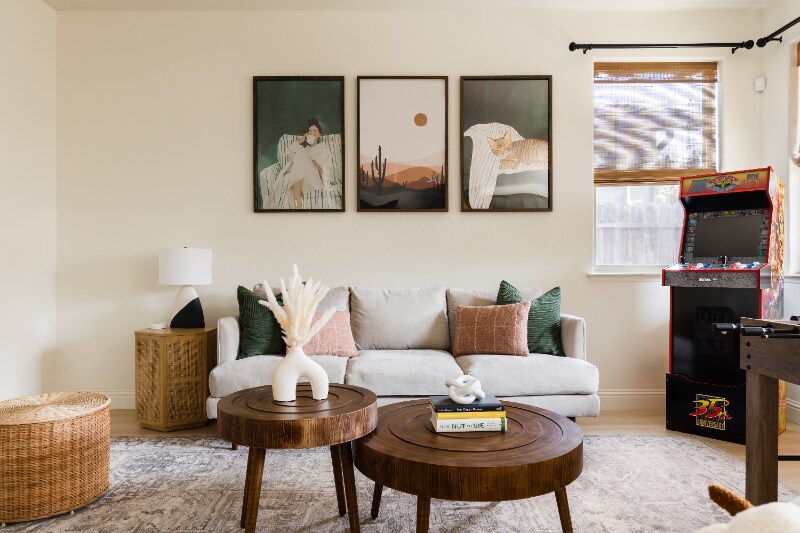 Building Photo - 1715 East Autumn Sage Avenue