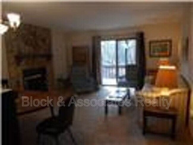 Building Photo - 123 Cloister Oaks Cir