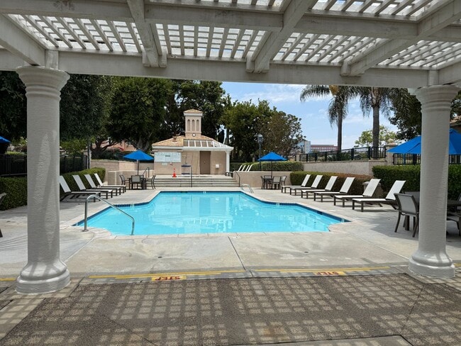 Building Photo - Beautiful UTC Townhome at the Renaissance Capri, with Loft, Fireplace, Garage & Resort Amenities