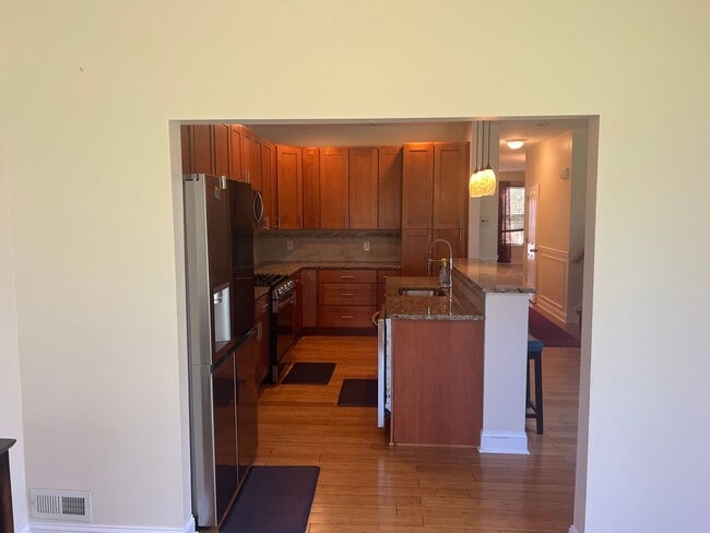 Building Photo - Carriage Style Townhome Now Available in W...