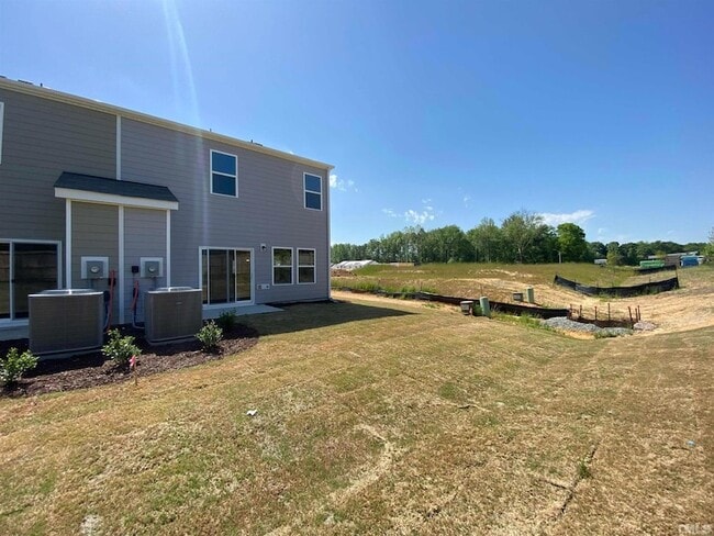 Building Photo - 908 Clearhaven Ln