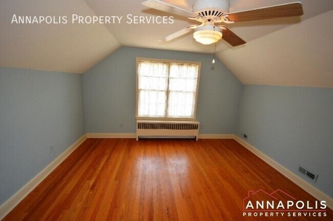 Building Photo - 208 Avondale Cir