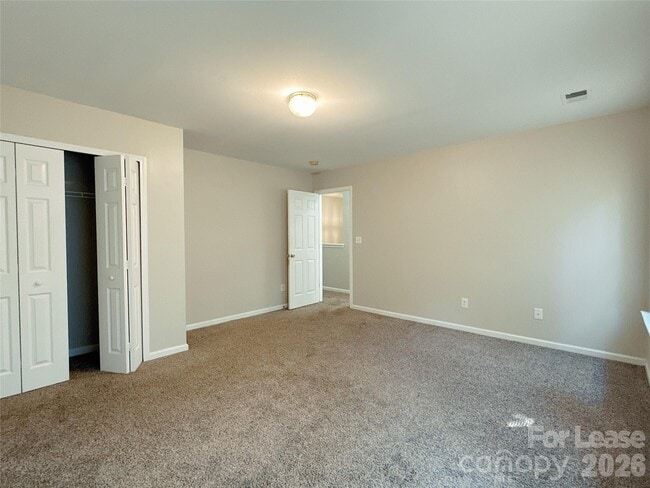 Building Photo - 7629 Abigail Glen Dr