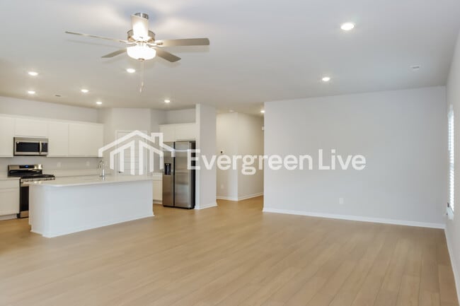 Building Photo - 164 Fenwick Pl