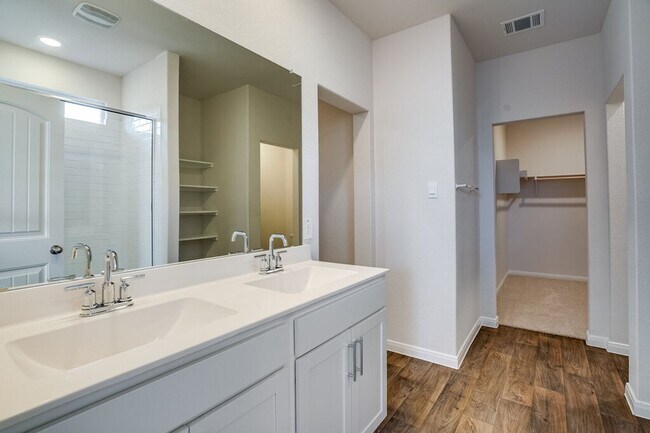 Building Photo - 152 Docile Lp