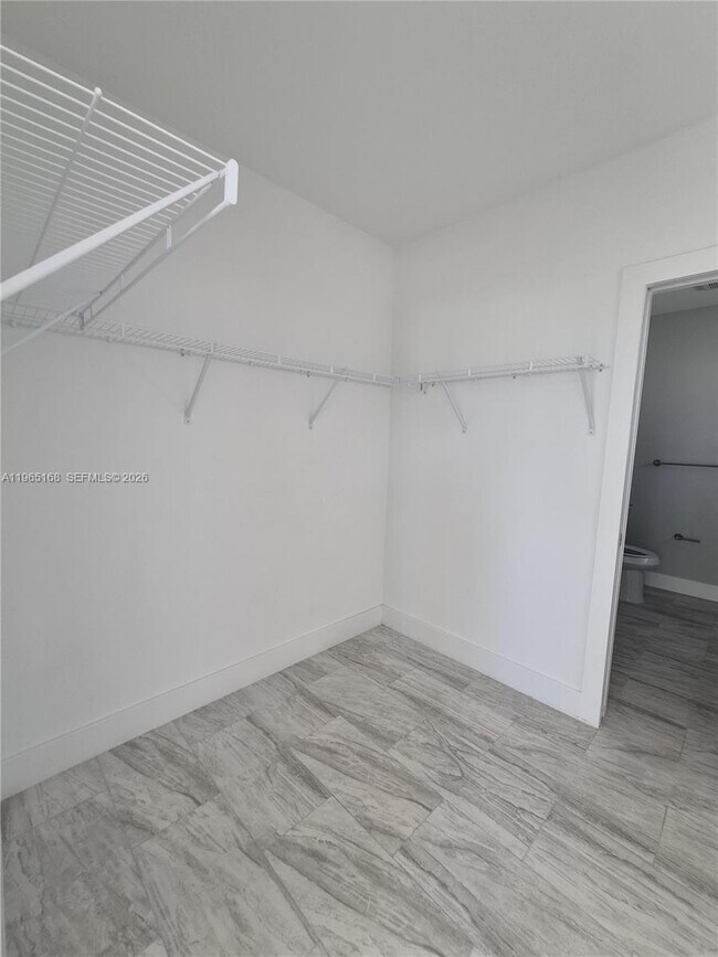 Building Photo - 3820 Embers Pkwy W
