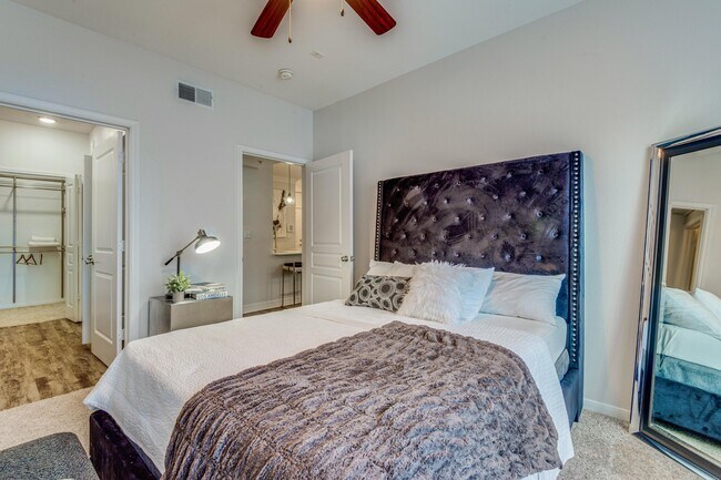 Building Photo - Limited-Time $1000 Discount – Don’t Miss Out!