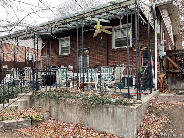 Building Photo - 1143 S Corona St