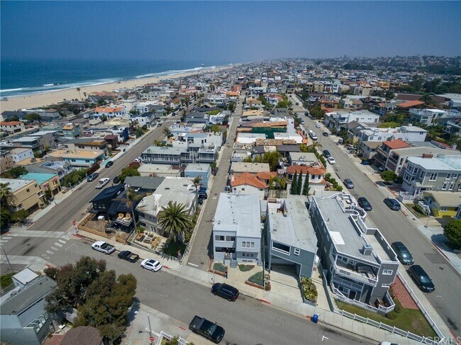 Building Photo - 223 24th St