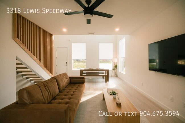 Building Photo - 3318 Lewis Speedway