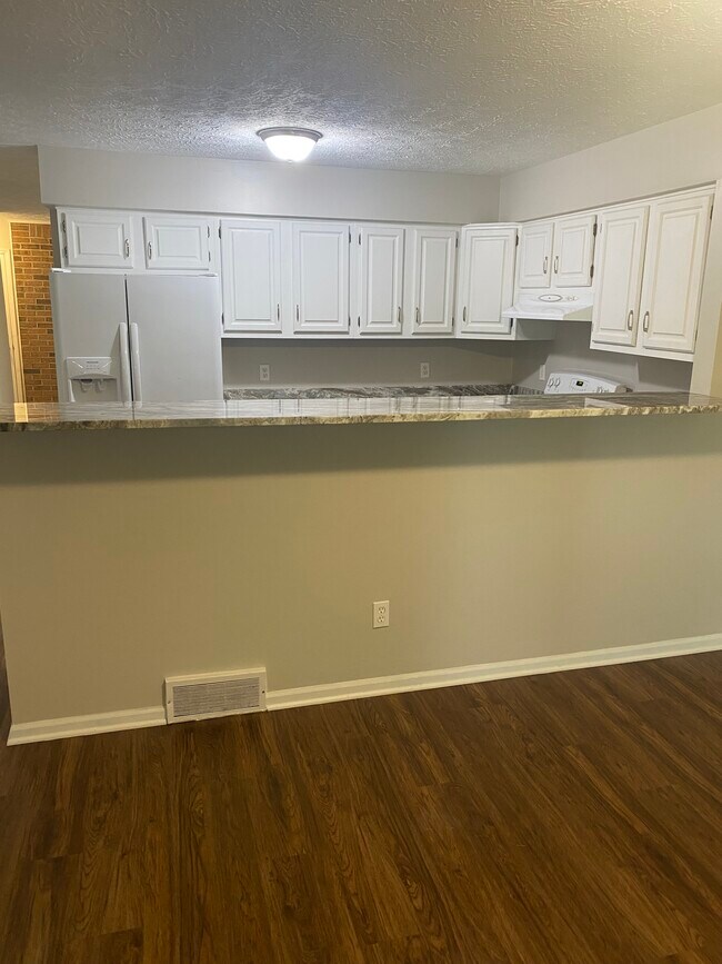 Building Photo - 5454 Archway Dr