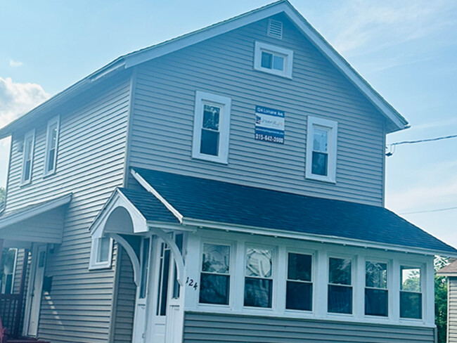 Primary Photo - 124 Lorraine Ave