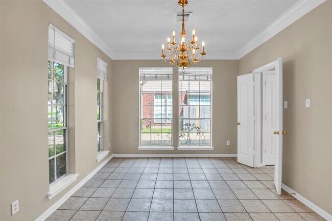 Building Photo - 4407 Magnolia Ln