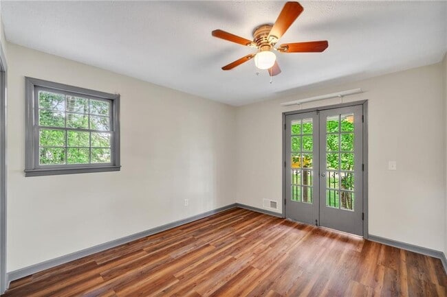 Building Photo - 5902 Cumming Hwy