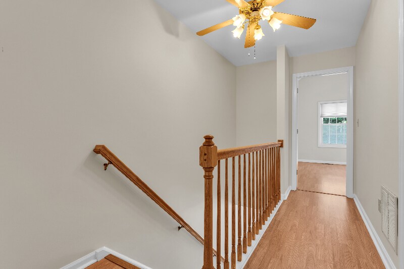 Building Photo - 62 Manorwood Dr