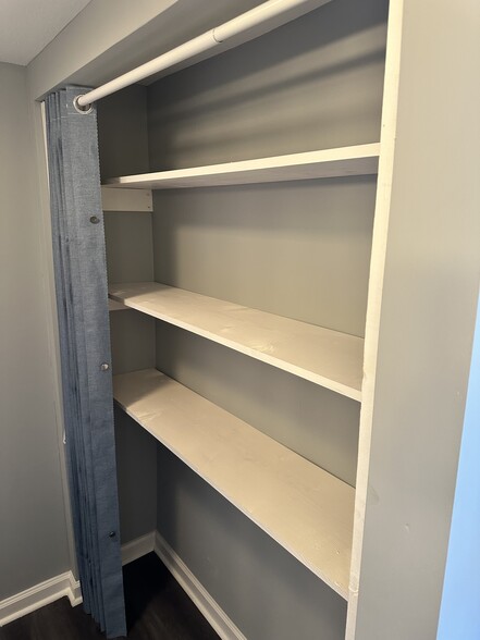 Building Photo - 132 Patten St