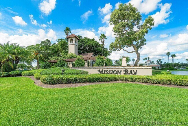 Building Photo - 10881 La Salinas Cir
