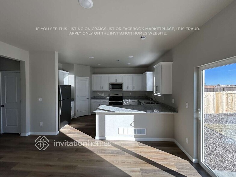 Building Photo - 2174 Alyssa St