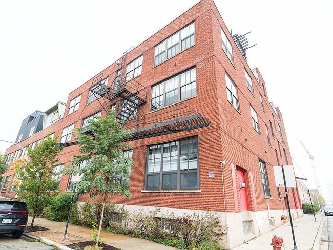 Building Photo - 407 N Elizabeth St