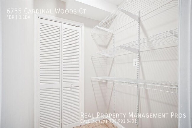 Building Photo - 6755 Cardinal Woods Ct