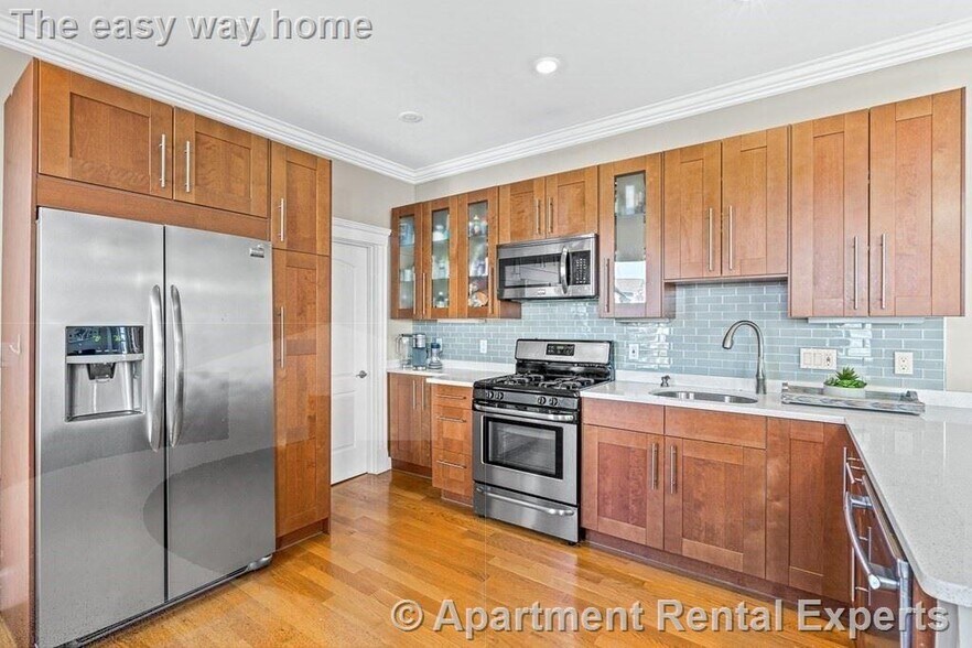 Primary Photo - 52 Stanley Ave