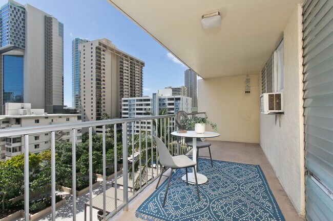 Building Photo - 440 Lewers St