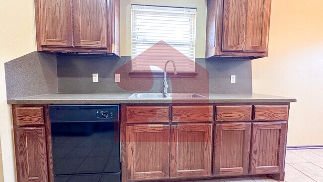 Building Photo - 1704 January Pl