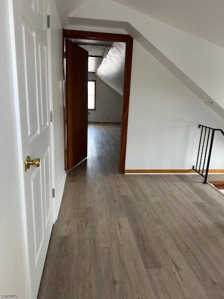 Building Photo - 8 Salter Pl