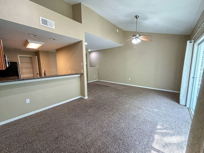 Building Photo - The Gables #29 - Pet Friendly!